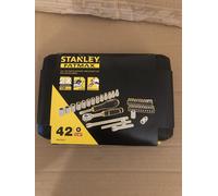 STANLEY fmmt82683-1 FATMAX 1/4 in. 120T Ratchet and Socket Set and bits new