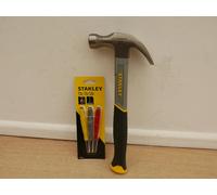 STANLEY STHT0 51310 20oz CURVED CLAW HAMMER + 0 58 930 3PCE NAIL PUNCH SET