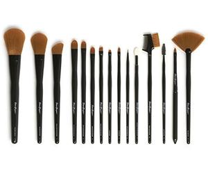 Stargazer 15 Piece Make-Up Brush Set for your complete cosmetic application needs in a handy roll case.