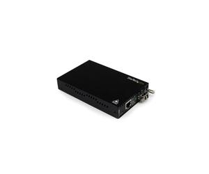 StarTech.com OAM Managed Gigabit Ethernet Fiber Media Converter -...
