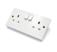 Status 13A Double Gang Switched Wall Socket, UK Plug Socket Faceplate, White, S2G13AWSX4