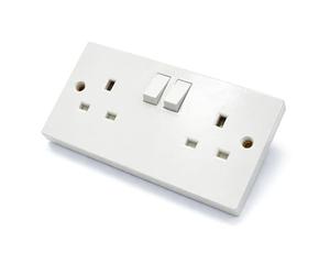Status 13A Double Gang Switched Wall Socket, UK Plug Socket Faceplate, White, S2G13AWSX4