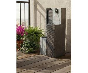 Streetwize Trickle Solar Powered Water Fountain Print