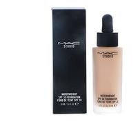 Studio Waterweight SPF30 Foundation by M.A.C NC30 30ml