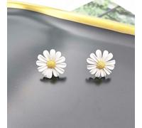 Summer Trend Floral Daisy Flower Stud Earrings Fashion Fresh Sunflower 2 Style Asymmetric Earrings Girl Ears Jewelry Brincos Clever treatment