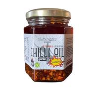 Sun Wah Crunchy Garlic Chilli Oil (170g)