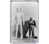 Super Universe The Day the Earth Stood Still Black and White Magnet 5 x 7.5 cm