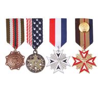 SUPERFINDINGS 4 Pcs 4 Styles Military Medal Brooch Pins Retro British Preppy Style Alloy with Iron Pendant Lapel Pins Retro Vintage Military Medals For Uniform Women Men Costume