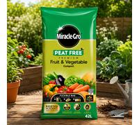 SuperGift.com Miracle-Gro Fruit & Veg Compost 42L