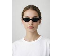 SVNX Oval Sunglasses In Black SVNX Black One Size