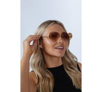 Svnx Scallop Heart Sunglasses In Brown Brown