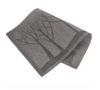 Table mats, classic and modern style, stain-resistant and silky fabric.