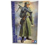 Tamiya 1/16 WWII German Machine Gunner (Greatcoat) - 36306