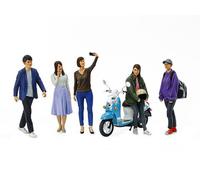 Tamiya 1/24 Campus Friends Modern Figures