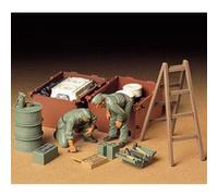 TAMIYA 1/35 35180 Military Series No.180 German Tank Crew Engine Maintenance