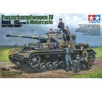 Tamiya 25209 Panzer PzKpfw IV Ausf.G Early and Motorcycle 1:35 Model Kit