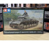 Tamiya Military Model Kit - German Panzer II Ausf. A/B/C (Sd.Kfz.121) 1:48 - French Campaign