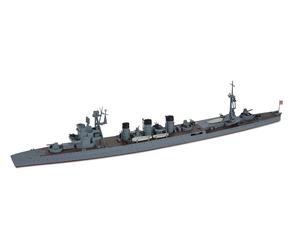 Tamiya 1/700 Waterline Series No.323 IJN Light Cruiser Isuzu Model Kit 31323