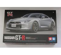 Nissan GT-R - 1/24 Car Model Kit - Tamiya 24300