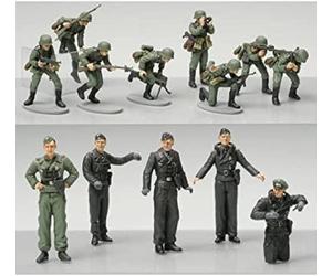 Tamiya 300032512 - 1: 48 WWII German Infantry Figures Set (15)