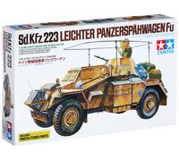 Tamiya 300035268 1: 35 WWII Special vehicle 223 Light Späh tank (2), Brown