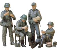 Tamiya Plastic Model Kit 35129 – 1/35 German Soldiers at Rest – Military Miniature Series No.129