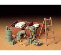 Tamiya 35180 German Tank Engine Maintenance Crew Set (1:35 Scale)
