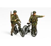 Tamiya 35333 1/35 WWII Paratrooper Figure Set With Parabike - New