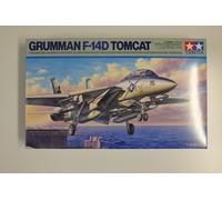 TAMIYA 61118 Grumman F-14D Tomcat 1:48 Aircraft Model Kit