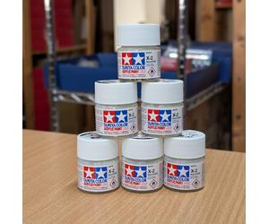 Tamiya Acrylic Paint For Models 10ml Gloss White X-2 (6 Pack)