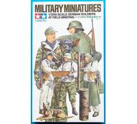 Tamiya Miniatures 1/35 German Soldiers at Field Briefing 35212