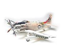 Tamiya 300061058-1:48 WWII USN Douglas A1-H Skyraider