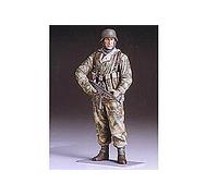 Tamiya Military Model Kit 1:16 WWII German Infantryman 36304 Unpainted