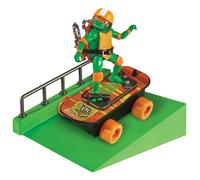 Teenage Mutant Ninja Turtles: Mutant Mayhem Michelangelo on a Skateboard with Accessories by Playmates Toys - Amazon Exclusive