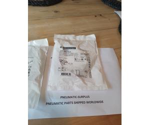 TELEMECANIQUE INDUCTIVE PROXIMITY SWITCH XS618B1PAL2 NEW BAGGED PRODUCTS