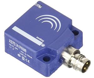 TELEMECANIQUE SENSORS xs7e1 a1pam8 XS7, Flat, 3 cables, Material Box PBT plastic Proximity Inductive Sensor, PNP Output, 1 NO, 12 - 24 VDC, 3 Pin M8 Male Connector, 26 x 26 x 13 mm Format Flat