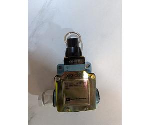 Telemecanique XY2CD111 Pull Cord Emergency Stop Limit Switch IP66 433180