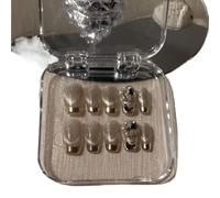 Temperament-enhancing manicure, hand-wearing a short nail with the same finished manicure.(L)