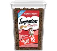 Temptations MixUps Backyard Cookout Flavor Crunchy and Soft Cat Treats, 16 oz. Tub
