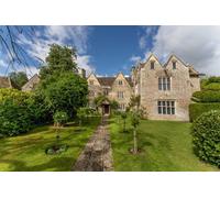 Thames Canoe Trip to Kelmscott Manor with Cream Tea & Return