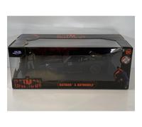 The Batman Figure and Batmobile 1:24 Scale Jada 253215010
