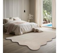 the carpet Lina Shape Scallop Rug, Faux Fur, Fluffy Rug, Non-Slip Backing, Washable, Super Soft, Beige, 160 x 220 cm