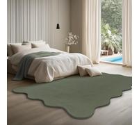 the carpet Lina Shape Scallop Rug, Faux Fur, Fluffy Rug, Non-Slip Backing, Washable, Super Soft, Green, 140 x 200 cm