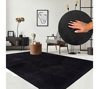 the carpet Relax Modern Fluffy Short Pile Rug, Non-Slip Underside, Washable up to 30 Degrees, Super Soft, Fur Look, Black, 80 x 150 cm