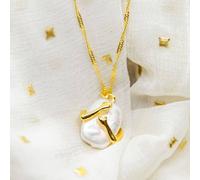 The Colourful Aura Two Hands Love Hugging White Stone Square Pearl Pendant Necklace In Gold Gold One Size