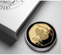 The Commemorative Coin Company ON OUR 15th CRYSTAL WEDDING ANNIVERSARY 24ct Gold Commemorative. In Gift Box. Gift/Present Partner/Husband/Wife/Couple. 15 Years of Marriage Fifteen.