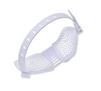 The curved shape of the high resilience silicone wrist rest reduces the burden during long rests