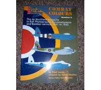 The De Havilland Mosquito in Raf Photographic Reconnaissance and Bomber Service 1941-1945 (Combat colours)