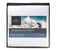 The Fine Bedding Company - Spundown Mattress Protector - Double - Peachskin Soft Touch Cover - Machine Washable - Hypoallergenic
