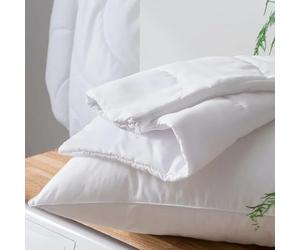 The Fine Bedding Company - Spundown Quilted Pillow Protector - 1 Pack - Pillow Protectors with zip / Zipped Pillow Protectors - Anti Dust Mite Pillow Covers - Hypoallergenic
